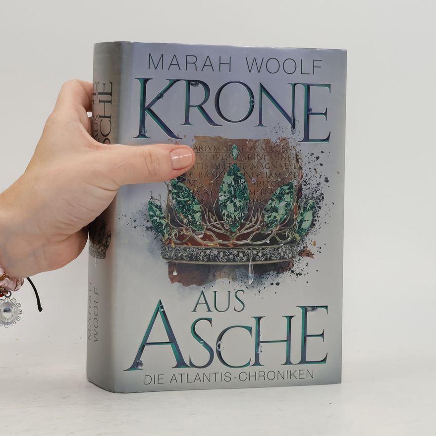 Marah Woolf Krone aus Asche