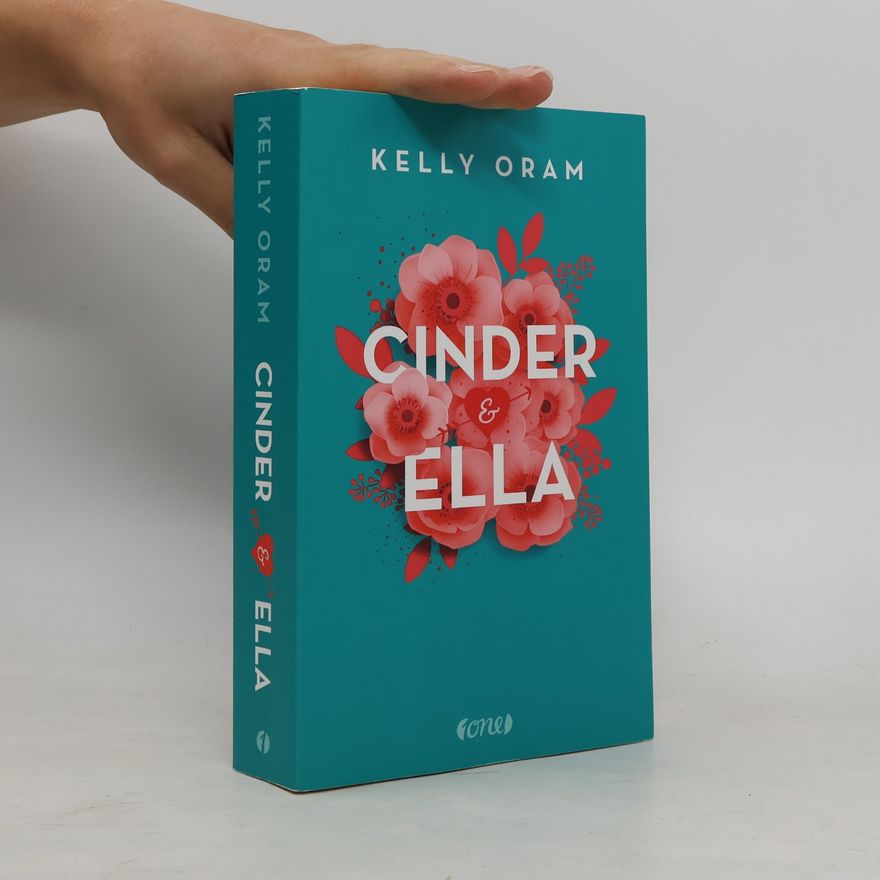 Kelly Oram Cinder & Ella 1