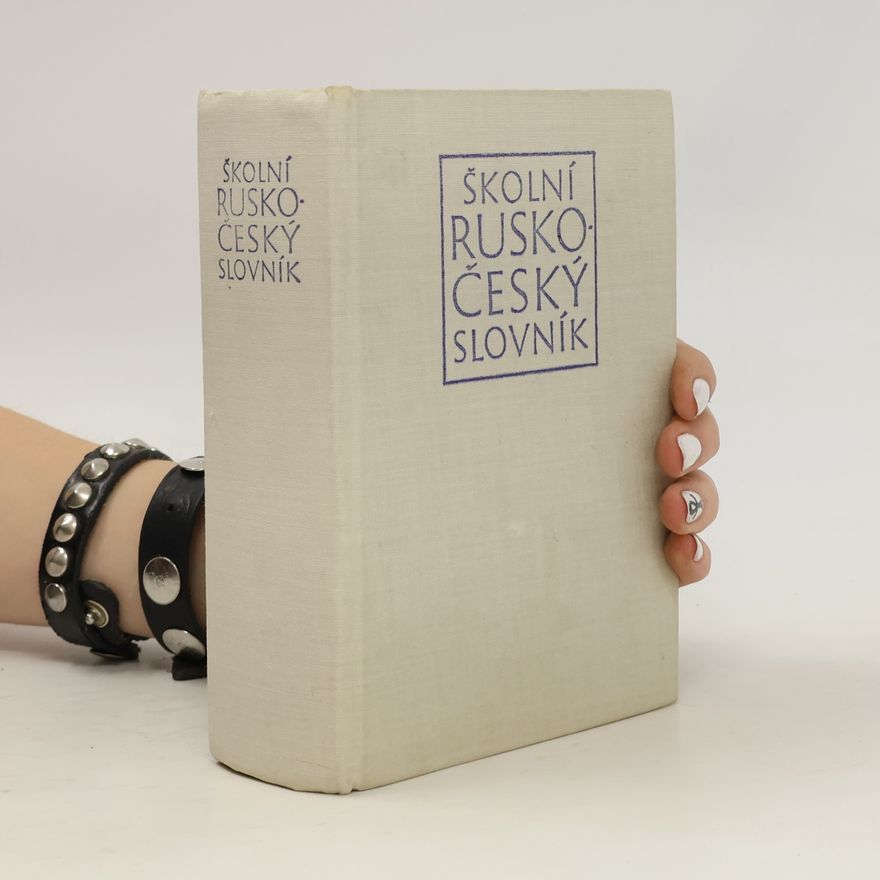 Autorenkollektiv Školní rusko-český slovník