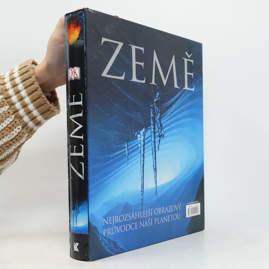 James F. Luhr Země