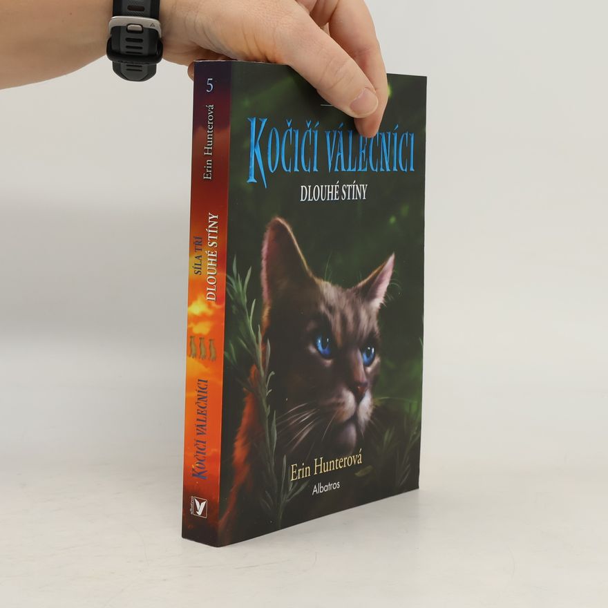 Erin Hunter Dlouhé stíny