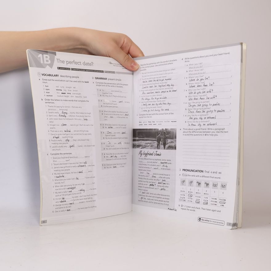 Oxford University Press English File: Pre-Intermediate: Workbook with Key