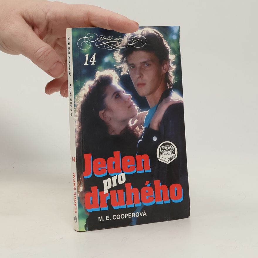 M. E. Cooper Jeden pro druhého
