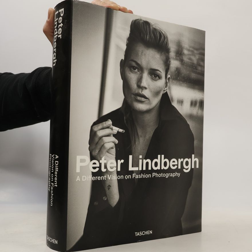 Thierry-Maxime Loriot Peter Lindbergh: A different vision on fashion photography