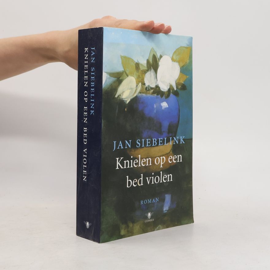 Jan Siebelink Knielen op een bed violen