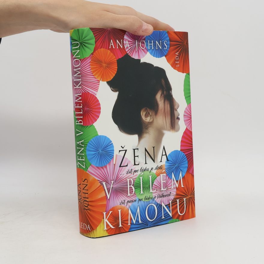 Ana Johns Žena v bílém kimonu