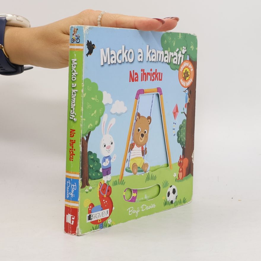 Benji Davies Macko a kamaráti: Na ihrisku