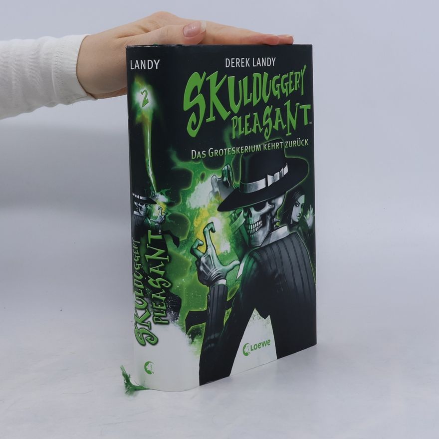 Derek Landy Skulduggery Pleasant 2