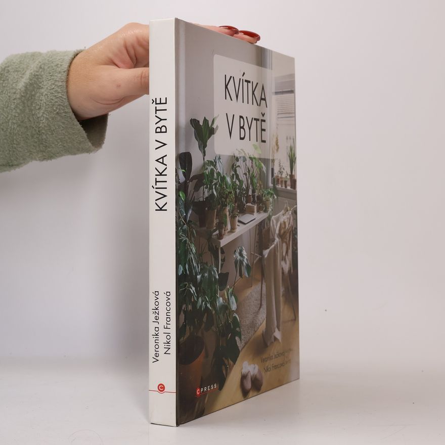 Nikol Francová Kvítka v bytě