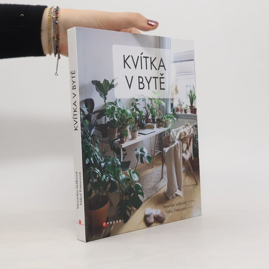 Nikol Francová Kvítka v bytě