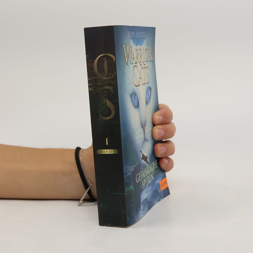 Erin Hunter Warrior Cats. Gefährliche Spuren