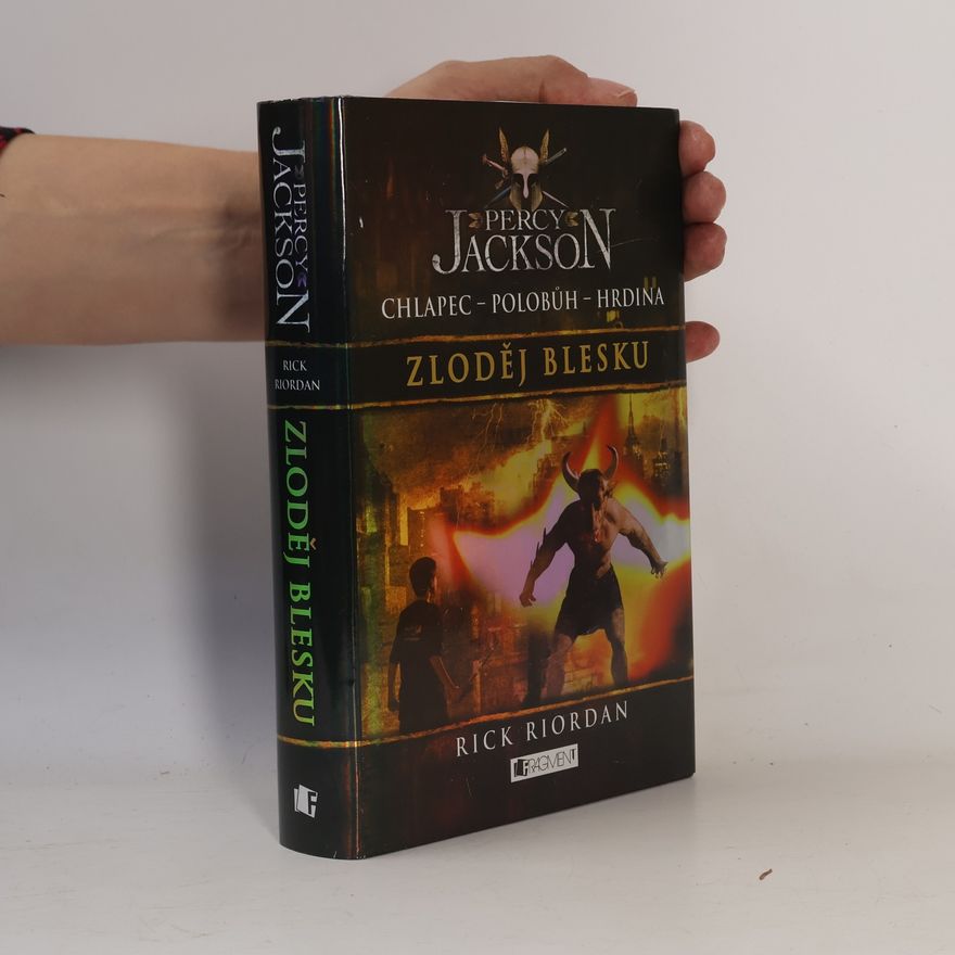 Rick Riordan Percy Jackson. Zloděj blesku