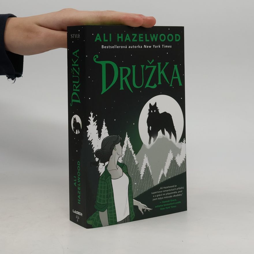 Ali Hazelwood Družka