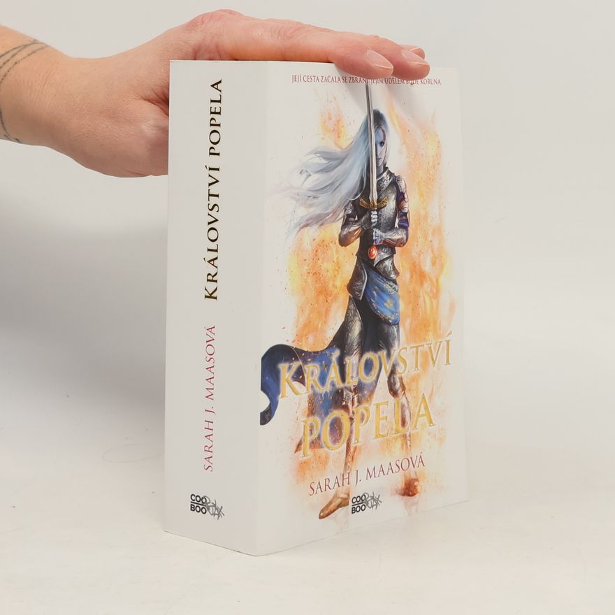 Sarah J. Maas Království popela
