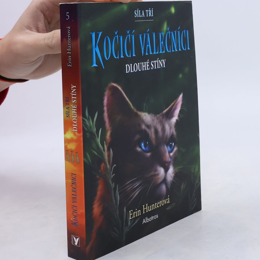 Erin Hunter Dlouhé stíny