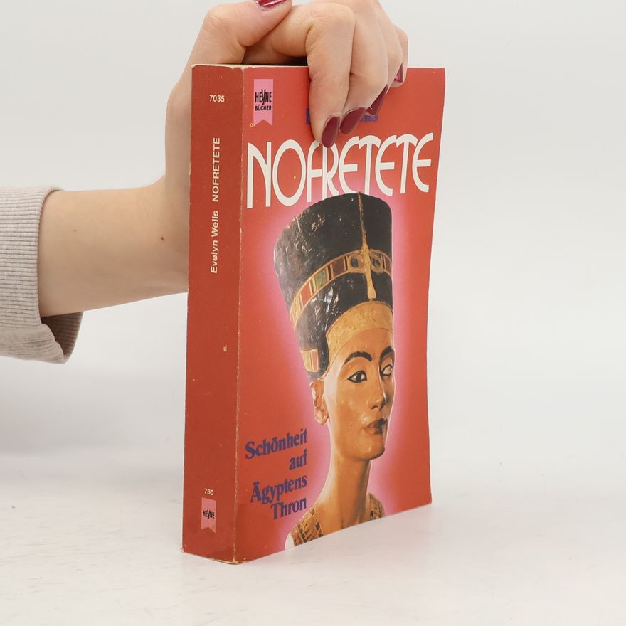 Evelyn Wells Nofretete