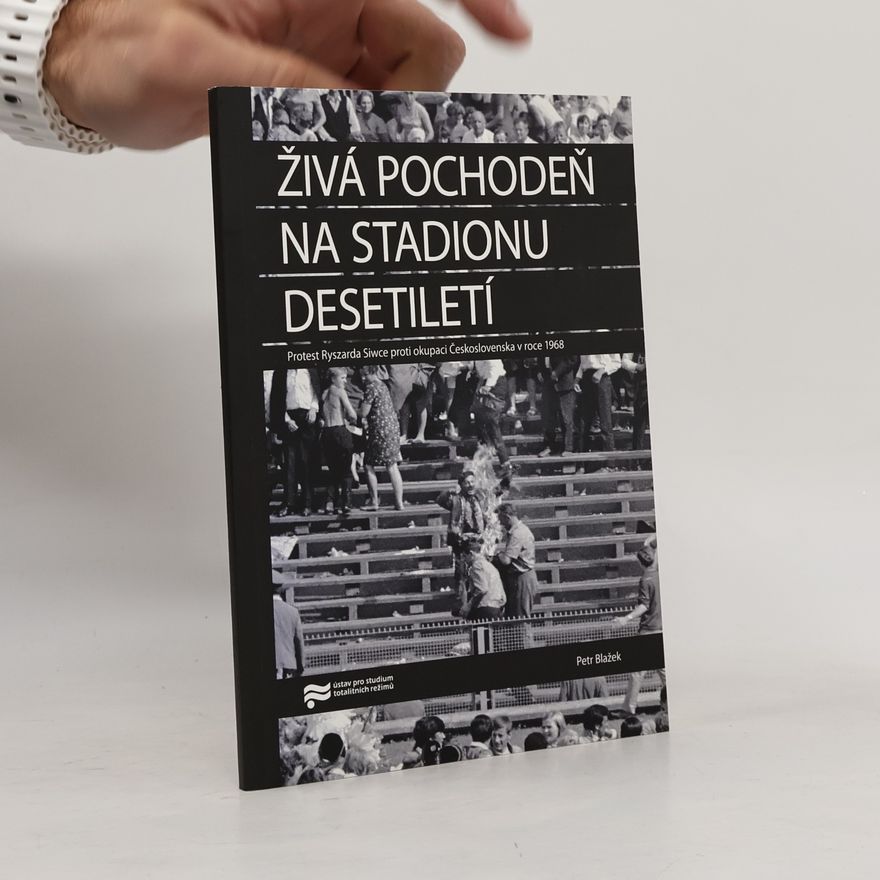 Petr Blažek Živá pochodeň na Stadionu Desetiletí