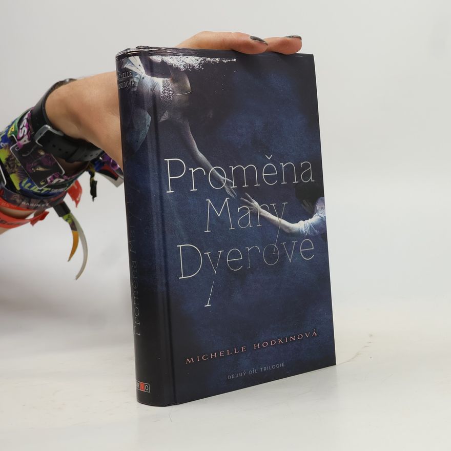Michelle Hodkin Proměna Mary Dyerové