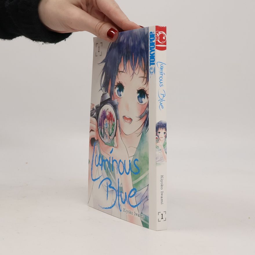 Kiyoko Iwami Luminous Blue 01